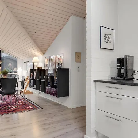 Belle Maison De 4 à *