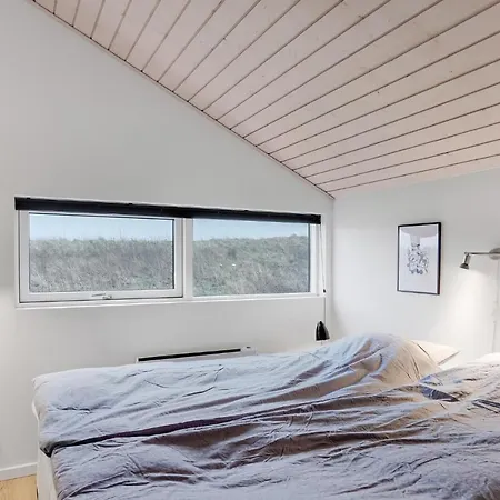 Holiday home 4 Bedroom Lovely In Hirtshals